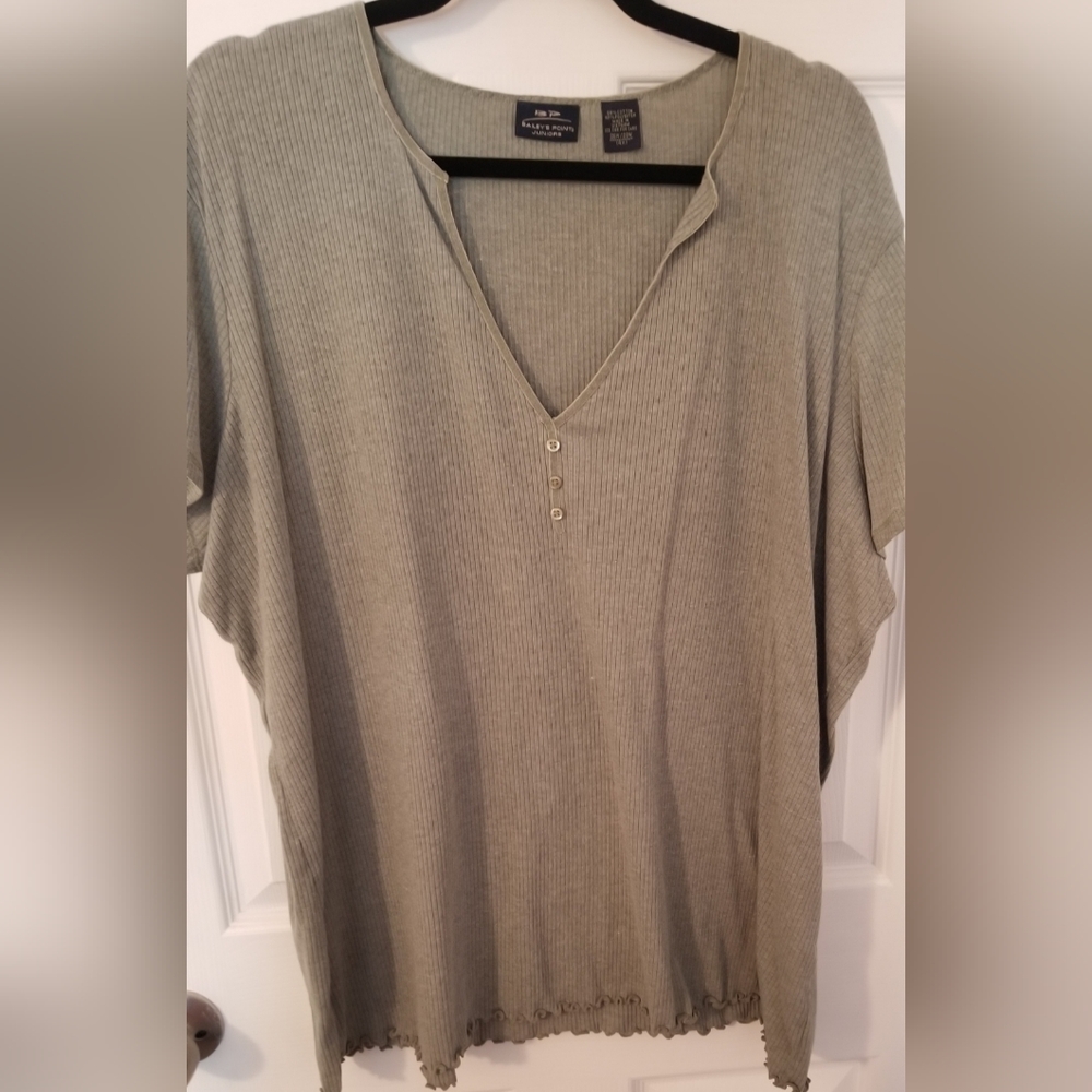 Baileys Point Tee
